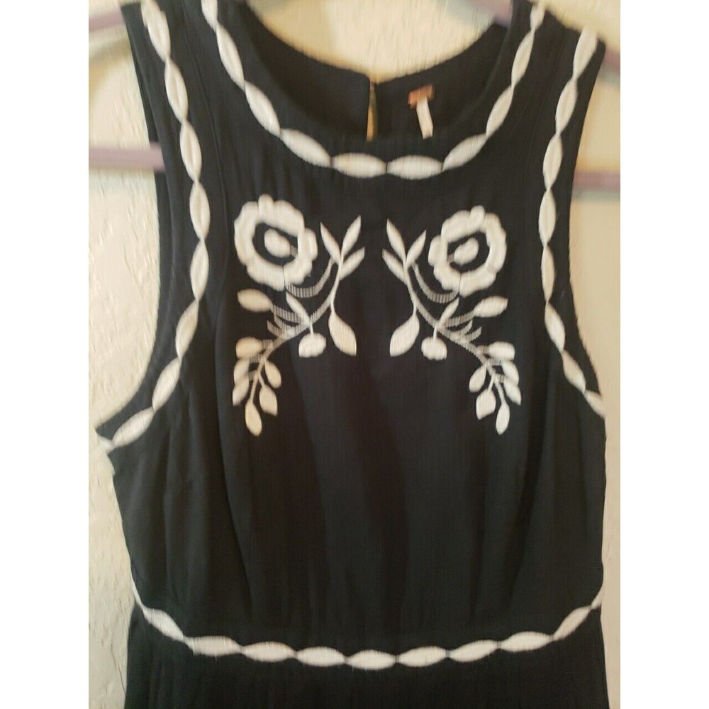 Free People Womens Dress Black Floral Embroidery Sleeveless Fit & Flare Sz 2 - Picture 2 of 11